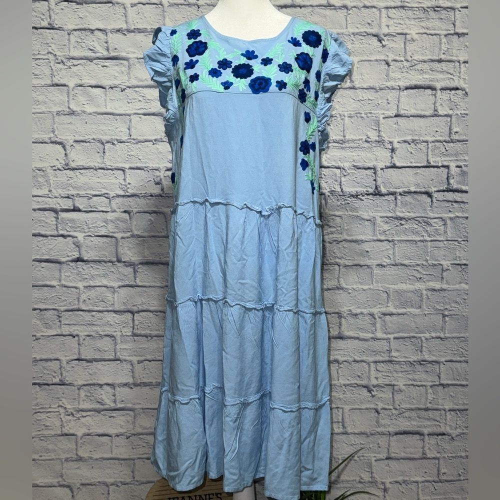 💜 GABY & GRACIE Embroidered Midi Dress Sz L Blue Floral Tiered Flutter Sleeve